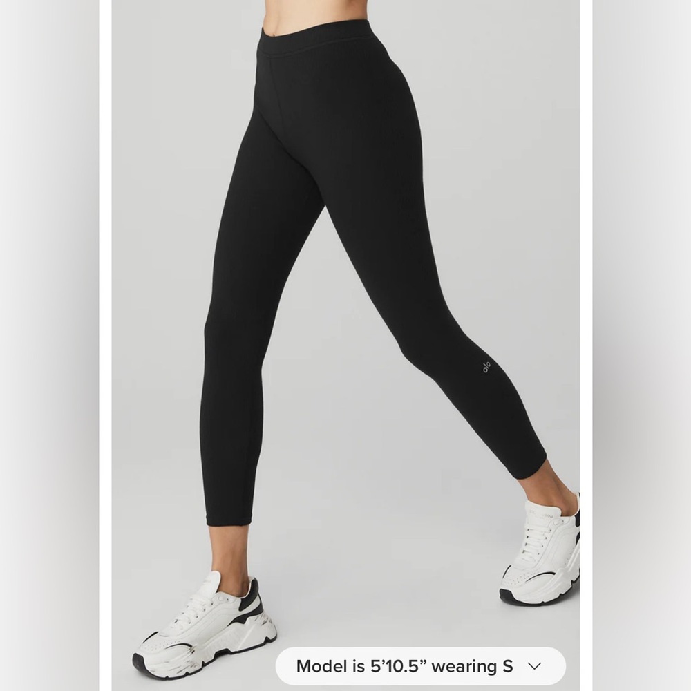Alo High Waisted ribbed black leggings 7/8